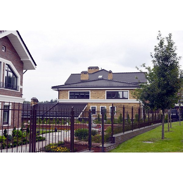 Керамічна черепиця Braas Рубін 13V, колір Темно-коричневий