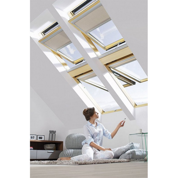 Дерев'яне мансардне вікно, FTU-V U3 Electro/Z-Wave, 94x118, Електричний привід відкривання, Fakro